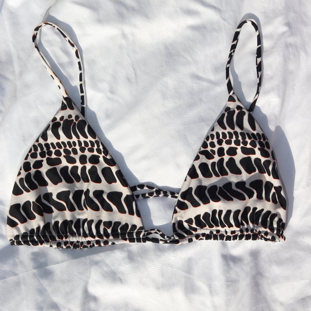 Benoa Hebrew Cone Sienna Top